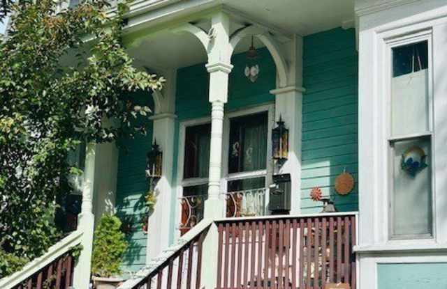 15 Gordon Street unit: 2