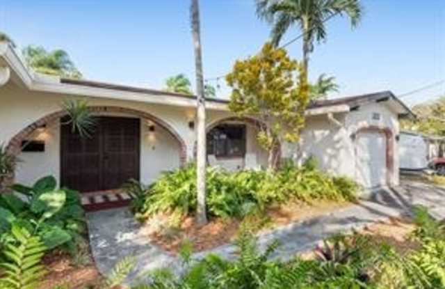 2935 Southwest 19th Street Fort Lauderdale FL apartments for rent