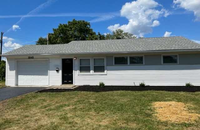 3 Bedroom 1 Bathroom Home with Garage! photos photos