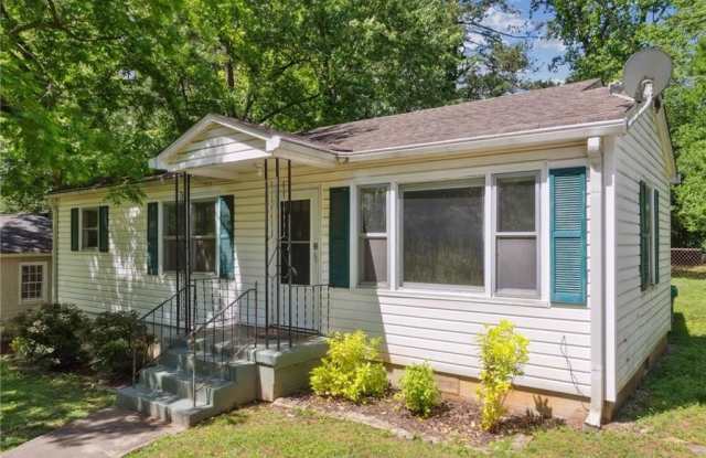 1682 Bridgeport Drive NE