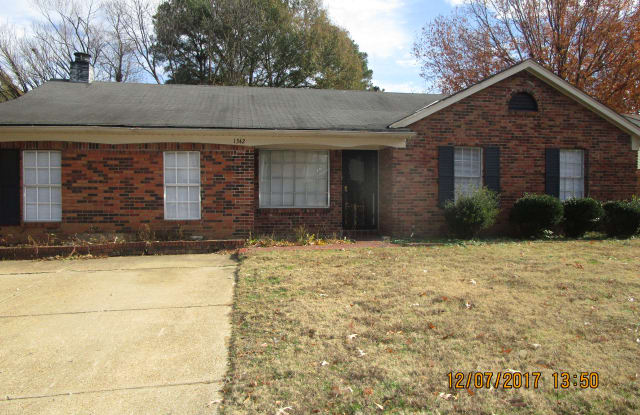 1342 Heathcliff Dr - 1342 Heathcliff Drive, Memphis, TN 38134