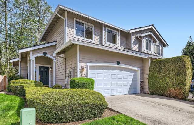 Charming 3-Bedroom Townhome in Edmonds