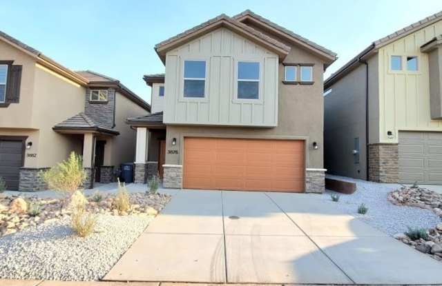4 Bedroom Home in Desert Bluffs