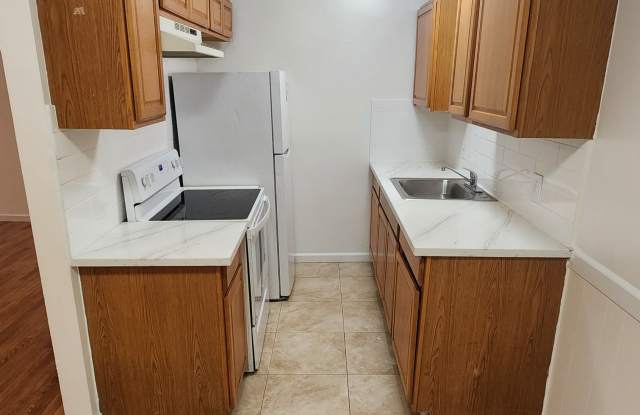 690 Bradford Street - 5