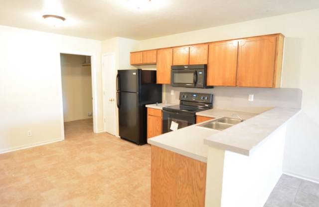 1228 Walt Morgan Cir