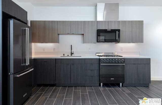 175 N Palm Canyon Dr unit: 205