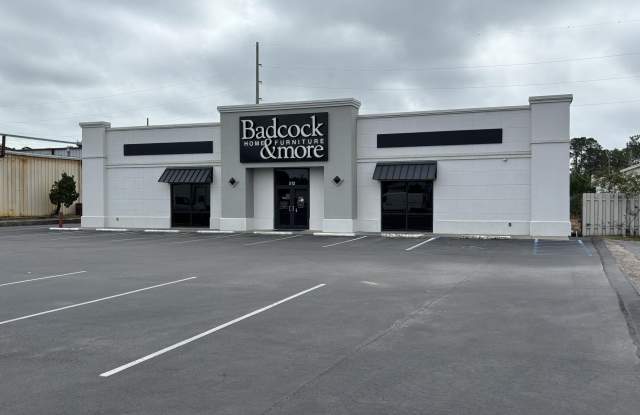 512 NW Mary Esther Cut Off