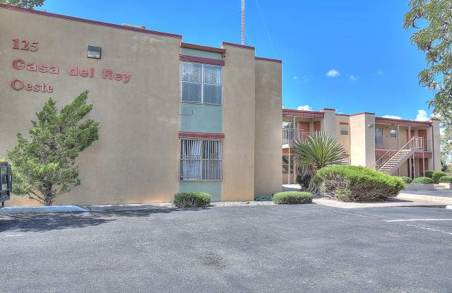 Photo of Casa Del Rey Oeste Apartments