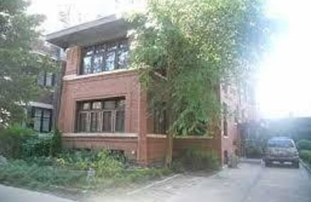 717 W Junior Terrace - 717 West Junior Terrace, Chicago, IL 60613