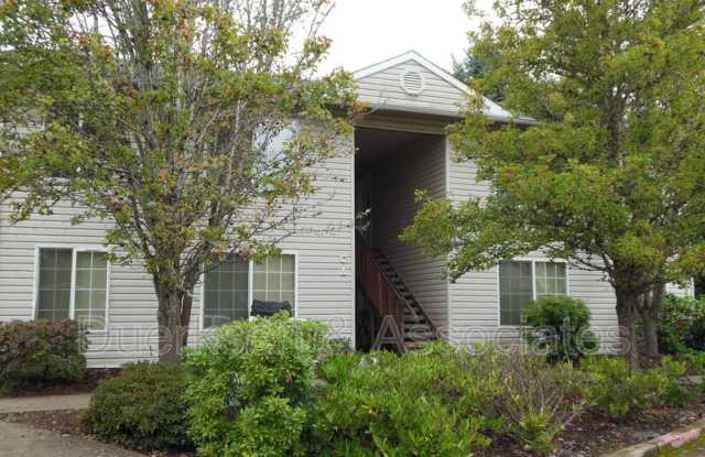 335 SE Lilly