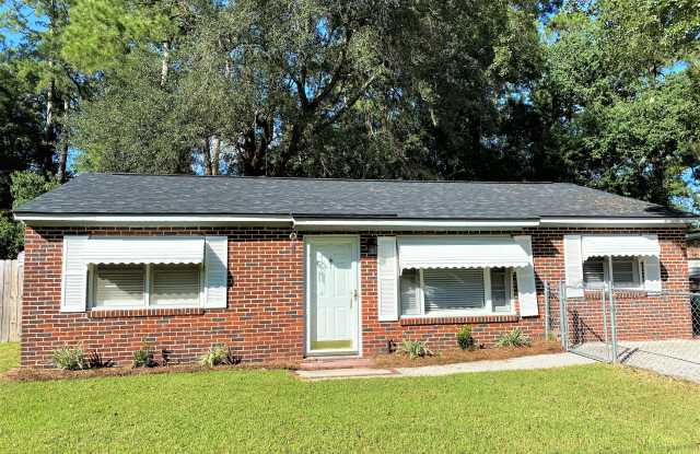 517 Fraser Dr