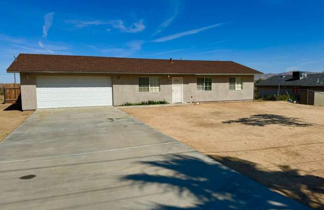 Amazing 3 Bedroom 2 Bathroom Home In Joshua Tree! photos photos