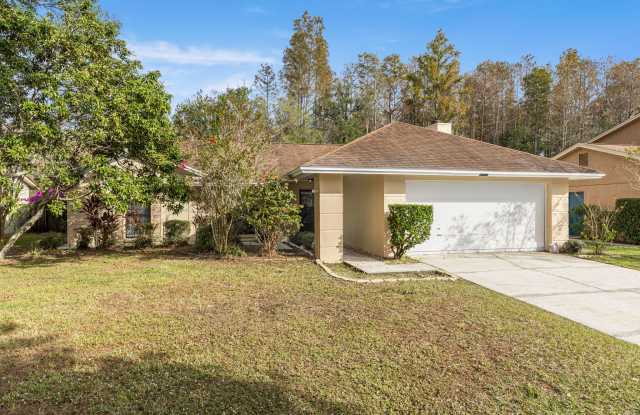 15913 Bridgewater Ln