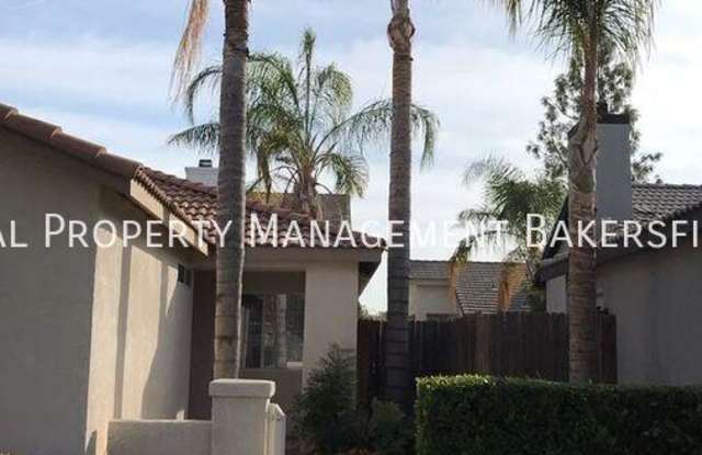 7205 Silver Spray Ave
