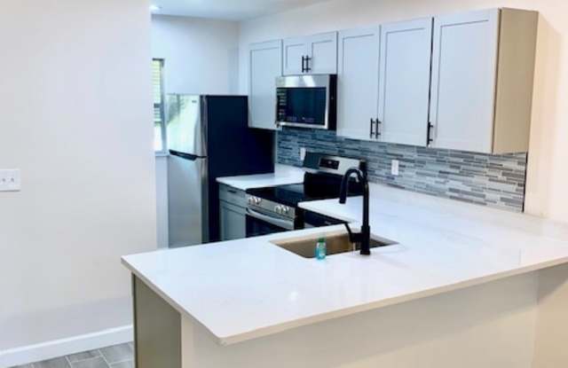 5340 Royal Palm Avenue