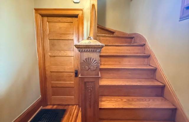 Photo of Spacious Three Bedroom Home!