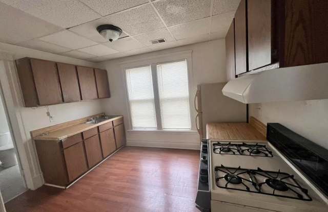 709 Academy Street  Apt. 11