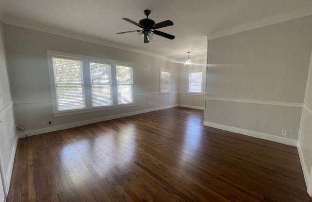 4 Bedroom Home Near Downtown Stephenville