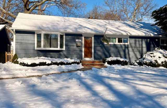 Photo of 100 New York Avenue