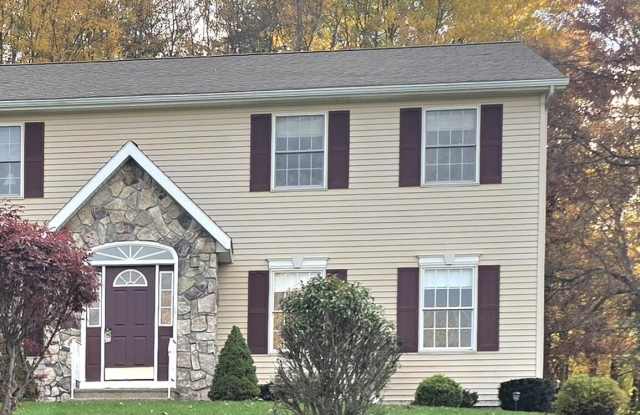 Photo of 8 Red Maple Lane unit: B