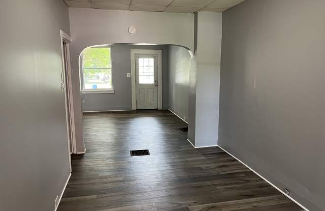 915 Norwood Street - 1