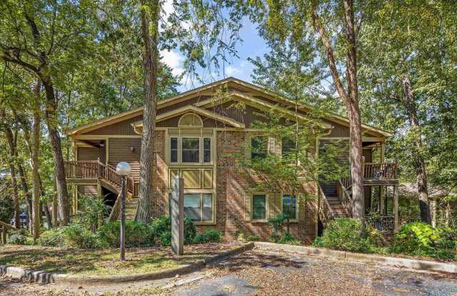 Photo of 2134 Greenwood Place