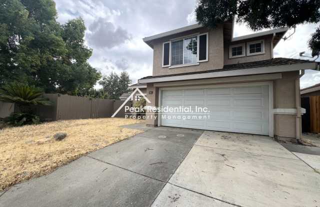 Wonderful 5bd/2ba Rancho Cordova Home with Garage!