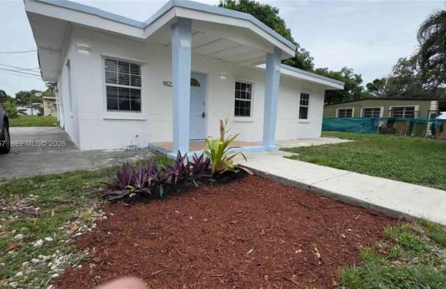 16221 E Bunche Park Dr # 0