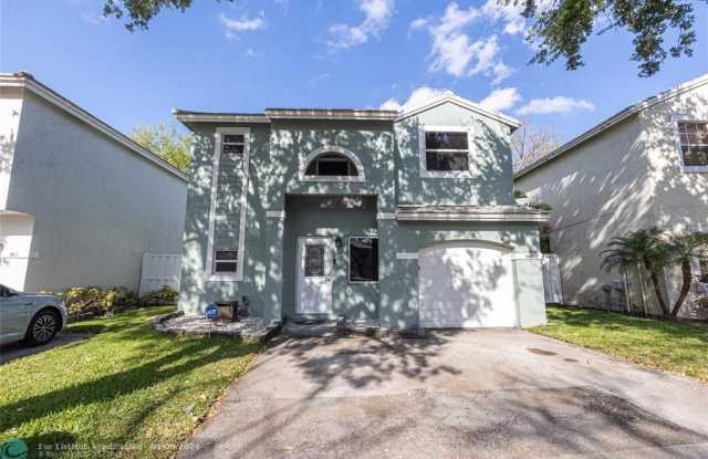 9871 NW 2nd Ct - 9871 Northwest 2nd Court, Plantation, FL 33324