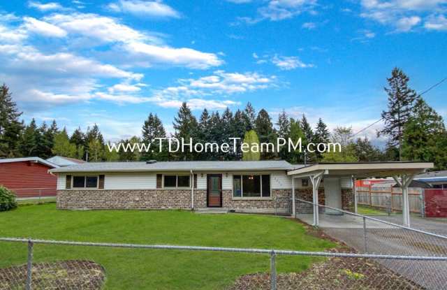 13652 143rd Ave SE - 13652 143rd Avenue Southeast, East Renton Highlands, WA 98059