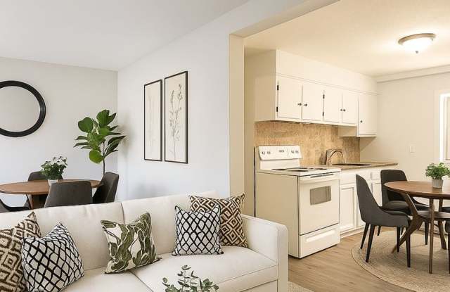 Photo of 98 N Alhambra Cir