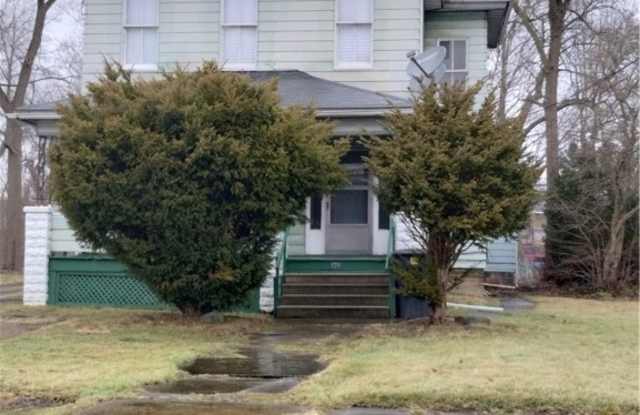 424 Belmont Street NW