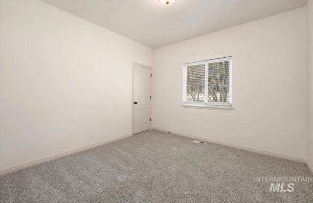 850 West Heather Woods Drive