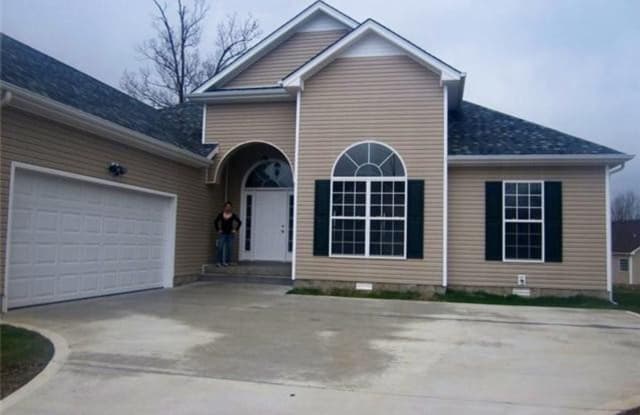 1621 Broad Cir - 1621 Broad Circle, Montgomery County, TN 37042