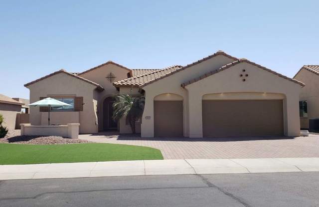 Photo of Extended Medina Model in Tuscany - for 12 month Lease. Minimin of 6 Months.