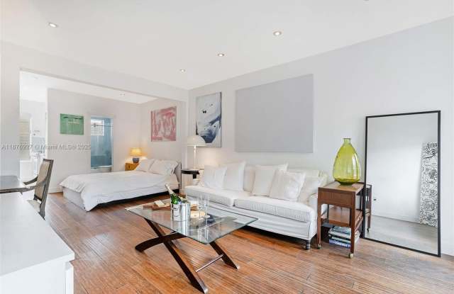 1050 Pennsylvania Ave