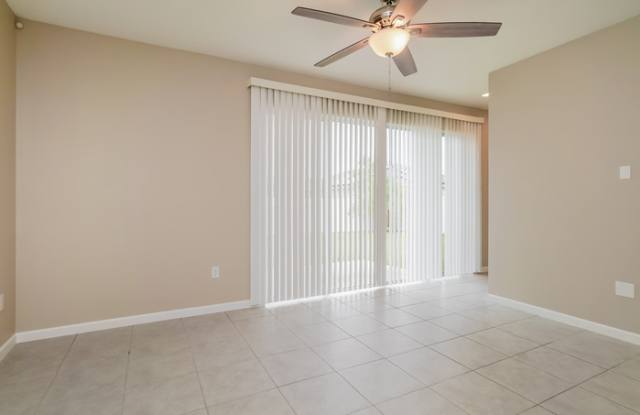 584 Lake Smart Boulevard