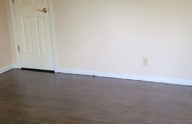 Cozy 2 Bedroom Home