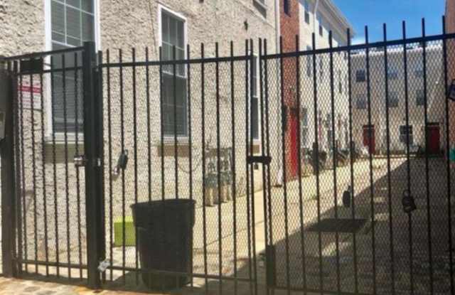 1027-31 N 4TH Street unit: M