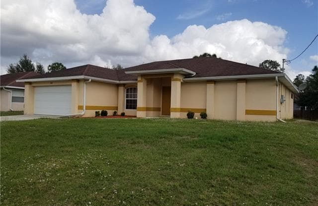 1824 Lockhaven CT - 1824 Lockhaven, Lehigh Acres, FL 33972