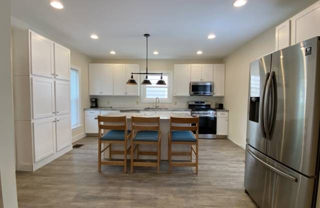 1202 Memorial Avenue