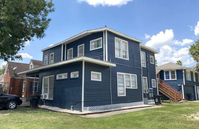 Photo of 4917 Brady