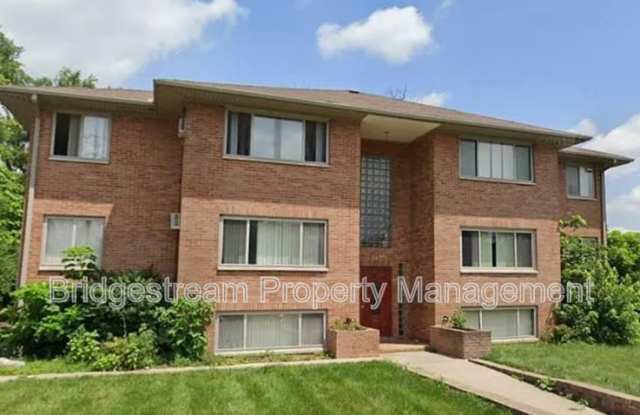 917 Cherry Dr