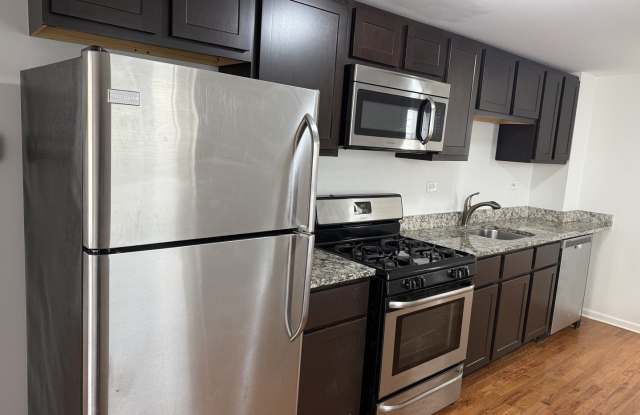 1417 W Cullerton Street