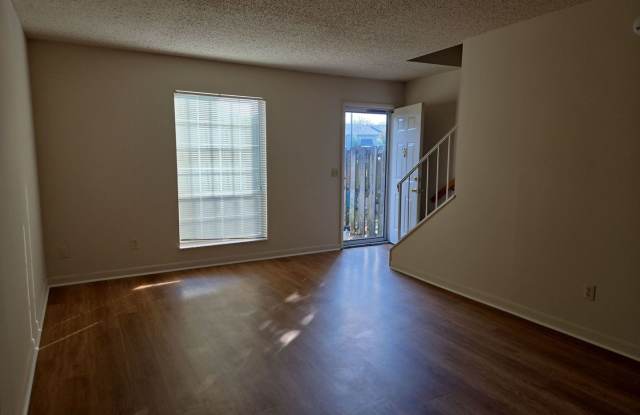 Photo of 1 Bedroom, 1.5 Bath Townhouse