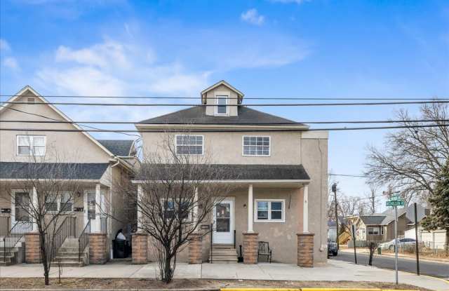 210 Nicholson Road, Unit B