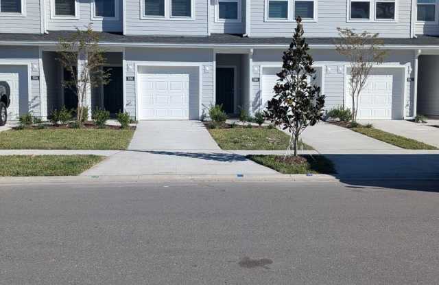 Photo of 550 HOLLY LAKES Drive