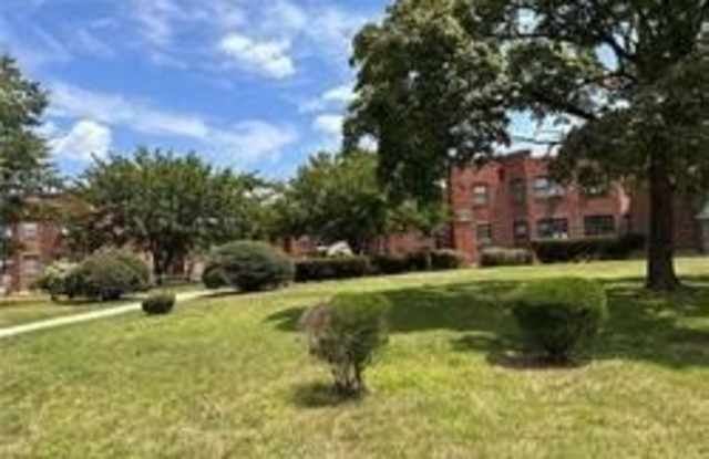 102 Division Avenue unit: 1 C