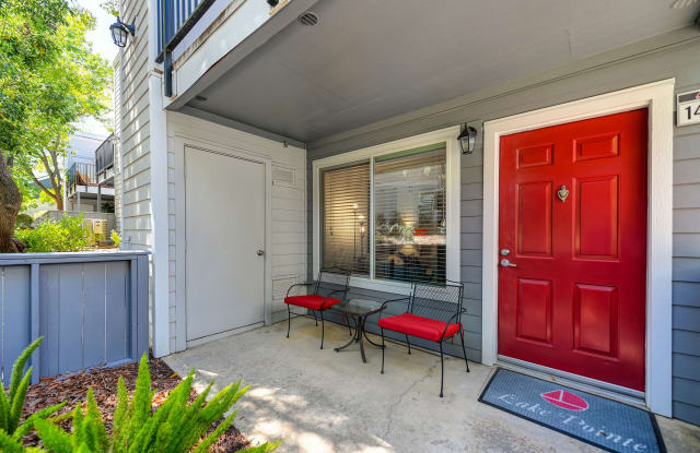 Photo of Lake Pointe Apartments