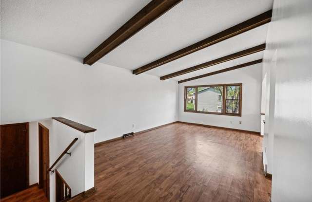 91 Egret Boulevard NW